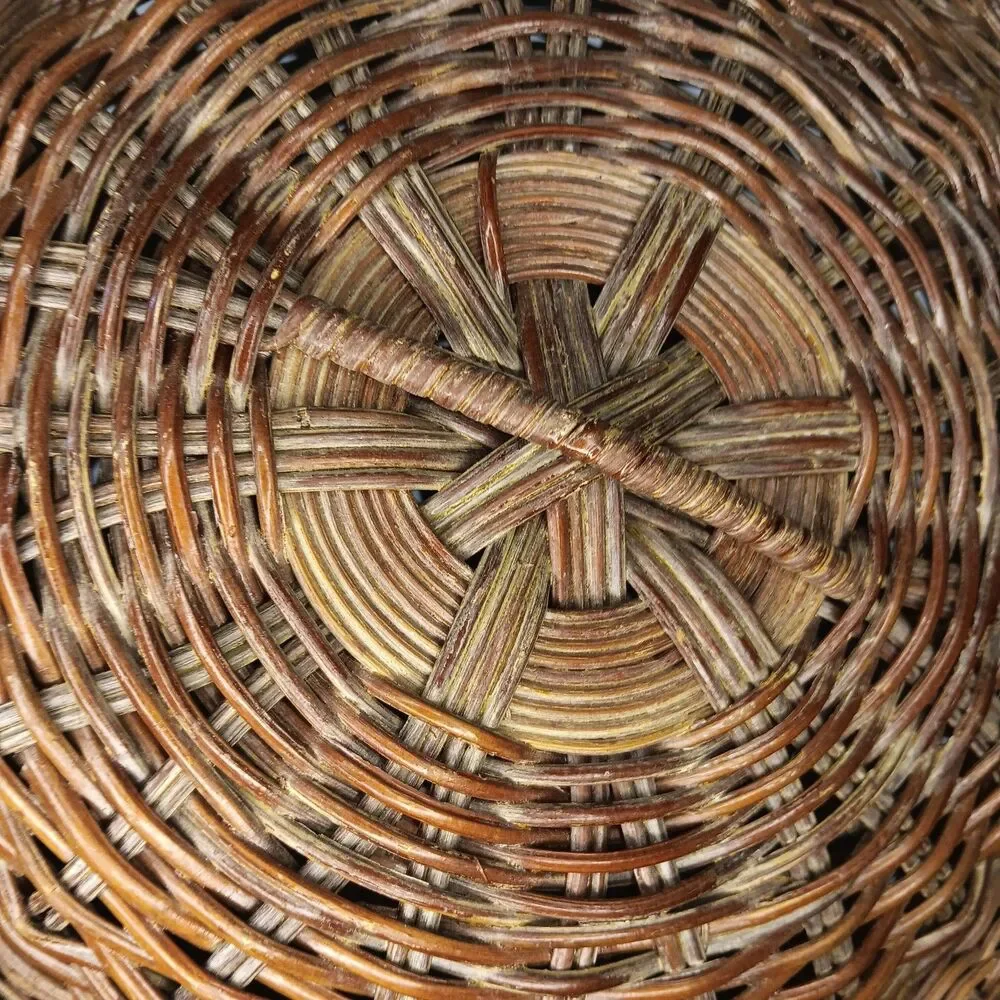 Vintage Wicker Rattan Basket With Lid Reddish Brown 12